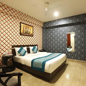 Ark Wood At Airport Hotel Neu-Delhi